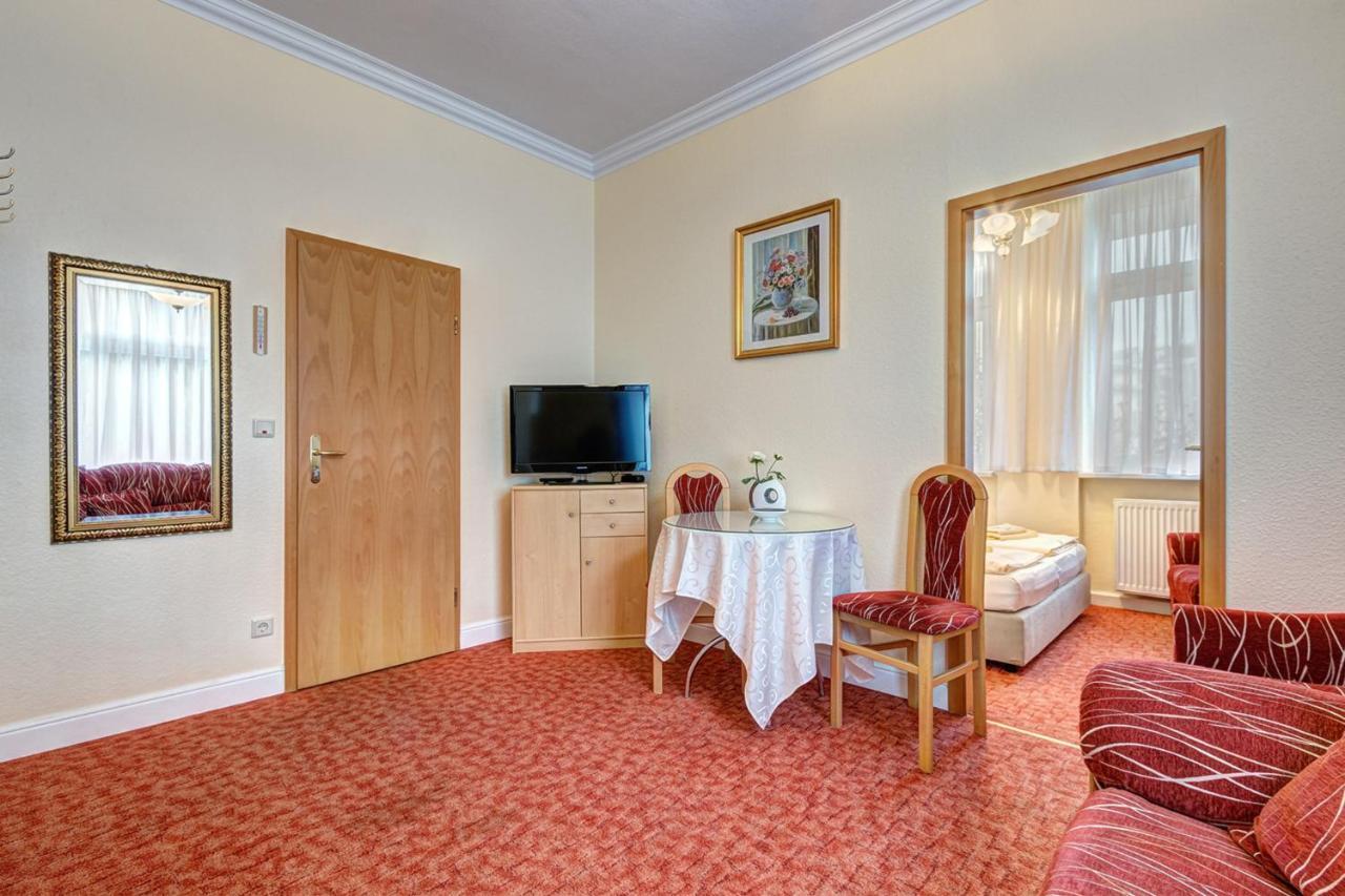 Pension Mittag Heringsdorf  Exteriör bild